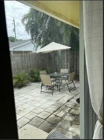 1822 Windsor 1, North Palm Beach, FL 33408