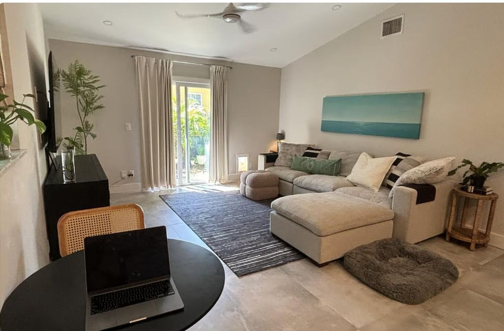 1822 Windsor 1, North Palm Beach, FL 33408