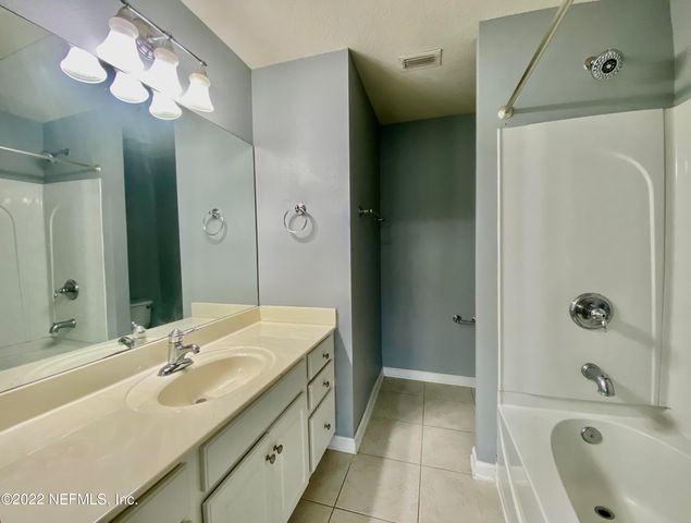 8101 SUMMER PALM Court, Jacksonville, FL 32256