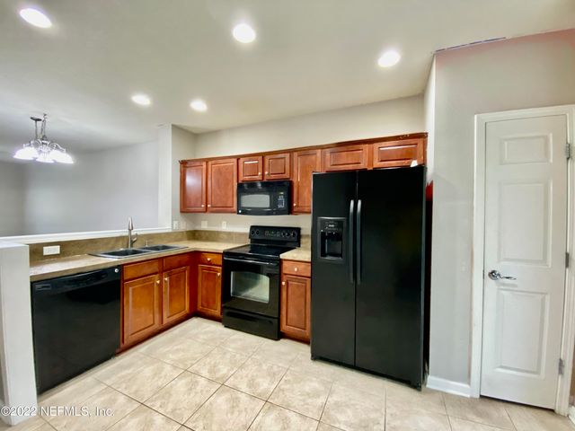 8101 SUMMER PALM Court, Jacksonville, FL 32256