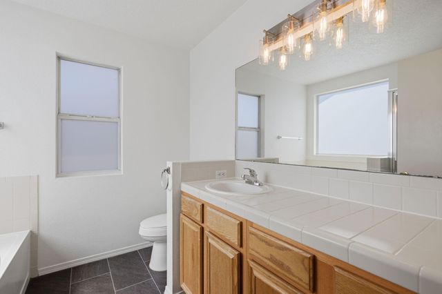 7416 Vancouver Avenue NW, Albuquerque, NM 87114