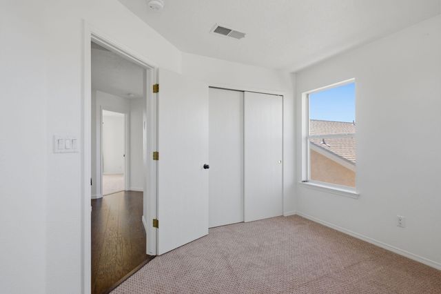 7416 Vancouver Avenue NW, Albuquerque, NM 87114