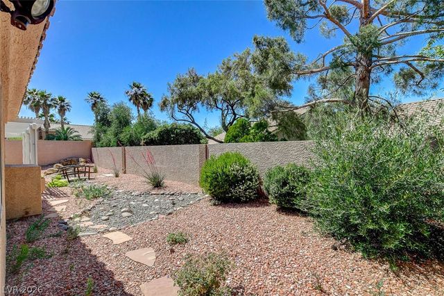 223 Chestnut Ridge Circle, Henderson, NV 89012