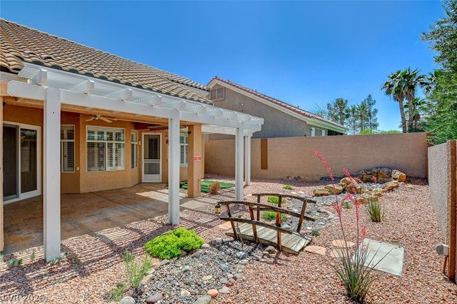 223 Chestnut Ridge Circle, Henderson, NV 89012