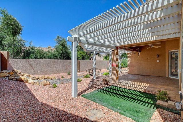 223 Chestnut Ridge Circle, Henderson, NV 89012