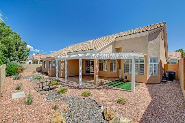 223 Chestnut Ridge Circle, Henderson, NV 89012