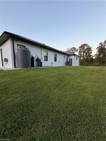 1207 Magnolia AVE, Lehigh Acres, FL 33972