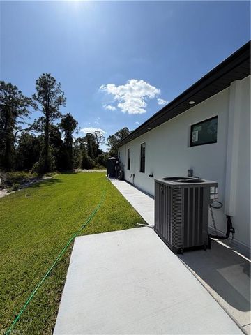 1207 Magnolia AVE, Lehigh Acres, FL 33972