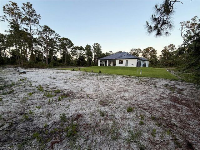 1207 Magnolia AVE, Lehigh Acres, FL 33972