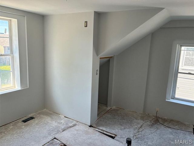 521 E A Street, Belleville, IL 62220
