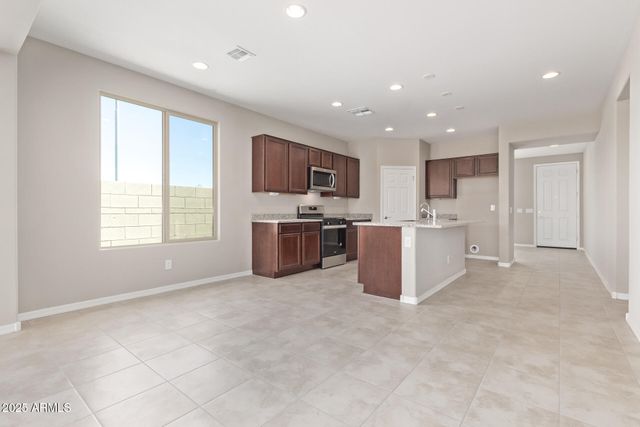 8804 W MARSHALL Avenue, Glendale, AZ 85305