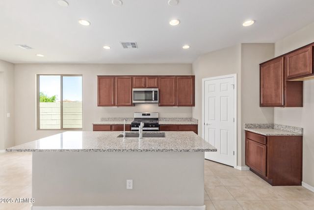8804 W MARSHALL Avenue, Glendale, AZ 85305