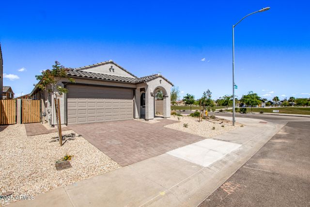 8804 W MARSHALL Avenue, Glendale, AZ 85305