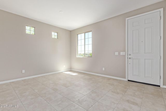 8804 W MARSHALL Avenue, Glendale, AZ 85305