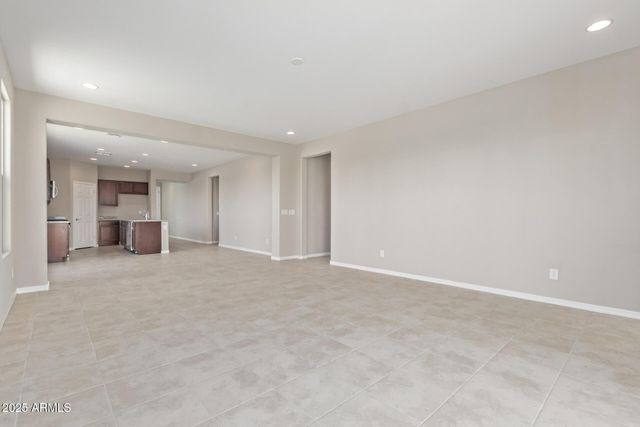 8804 W MARSHALL Avenue, Glendale, AZ 85305
