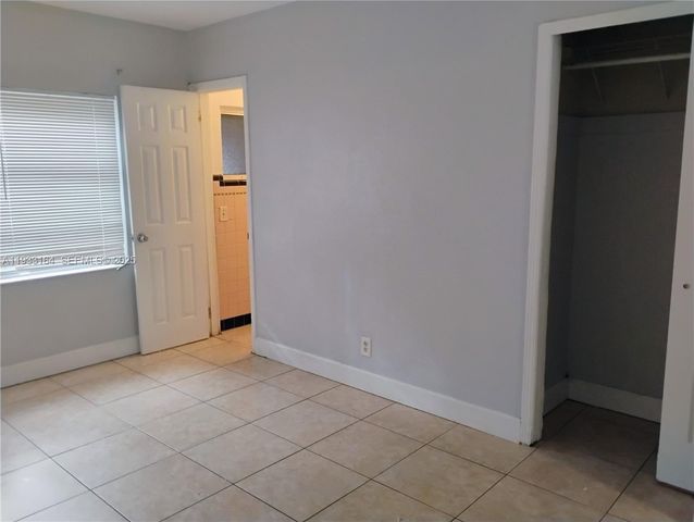 242 SE Park St 2, Dania Beach, FL 33004