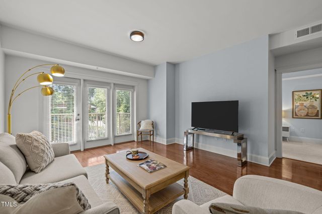 222 Glenwood Avenue 313, Raleigh, NC 27603