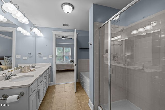 222 Glenwood Avenue 313, Raleigh, NC 27603