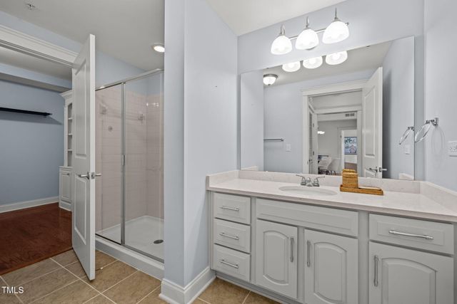 222 Glenwood Avenue 313, Raleigh, NC 27603