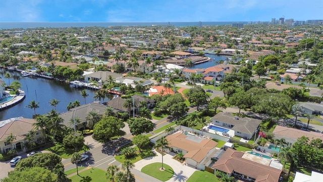 2250 NE 35th Street, Lighthouse Point, FL 33064