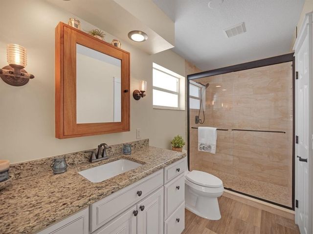 2250 NE 35th Street, Lighthouse Point, FL 33064