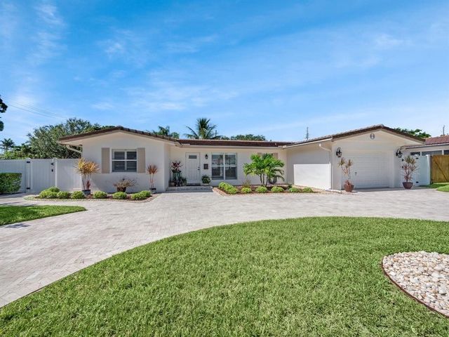 2250 NE 35th Street, Lighthouse Point, FL 33064