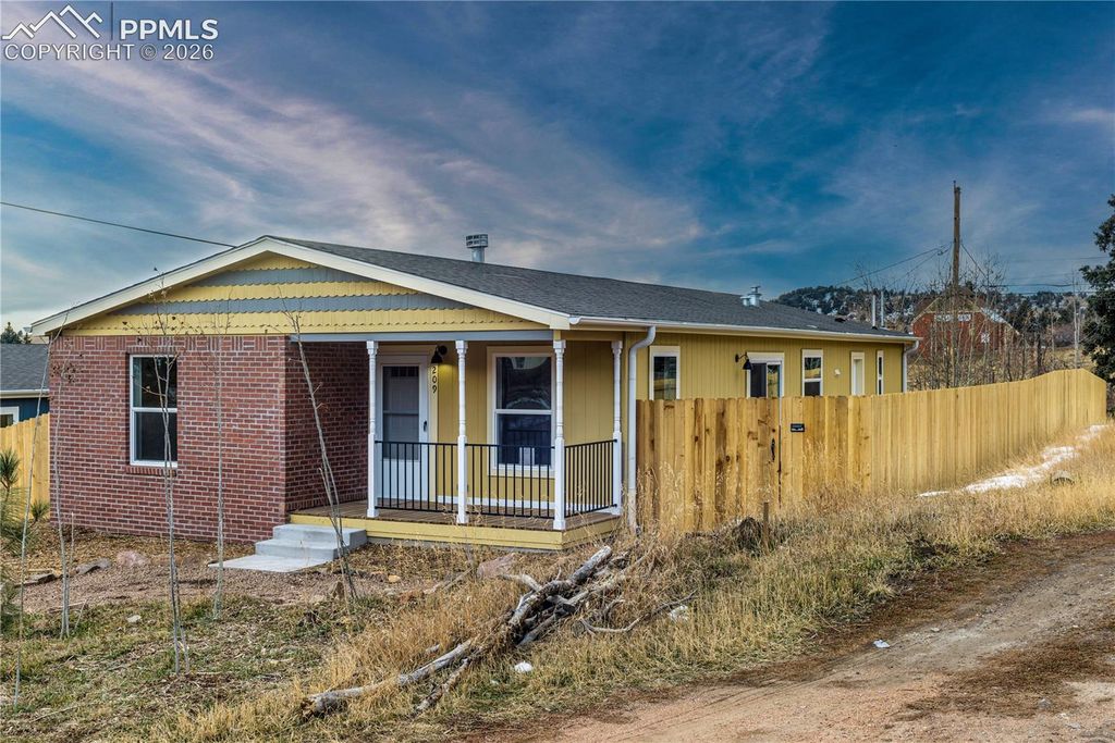 209 Main Street, Cripple Creek, CO 80813 — exterior