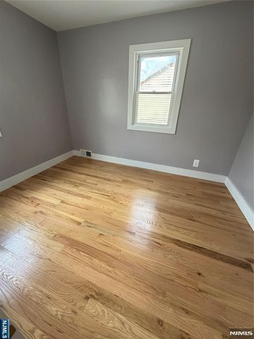 910 Roanoke Avenue, Hillside, NJ 07205