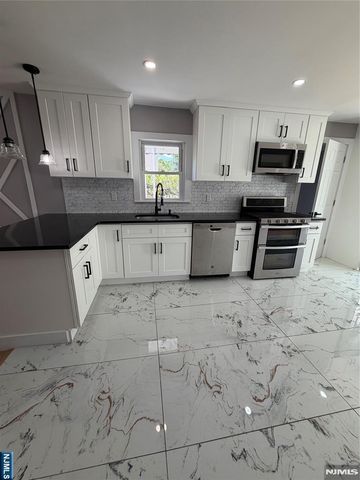 910 Roanoke Avenue, Hillside, NJ 07205