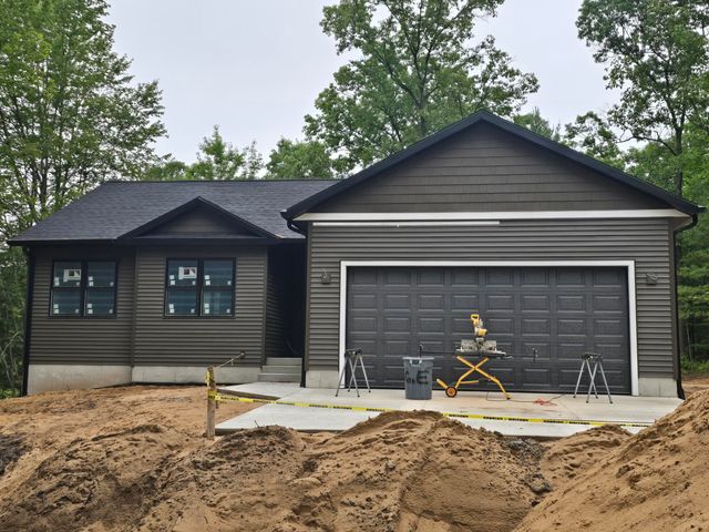 2850 Fenner Road, Laketon Twp, MI 49445