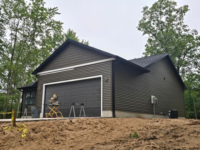 2850 Fenner Road, Laketon Twp, MI 49445