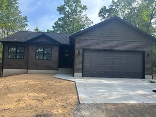 2850 Fenner Road, Laketon Twp, MI 49445