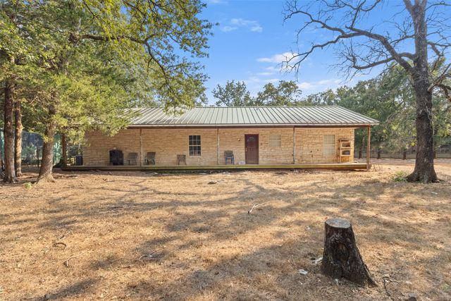 488 County Road 217, Collinsville, TX 76233