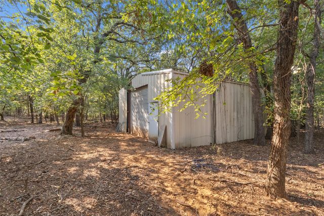 488 County Road 217, Collinsville, TX 76233