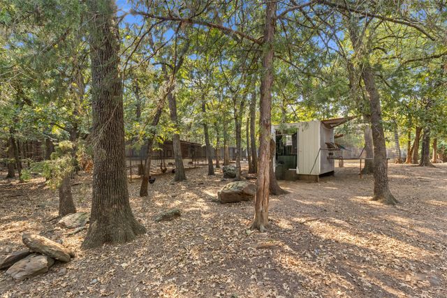 488 County Road 217, Collinsville, TX 76233