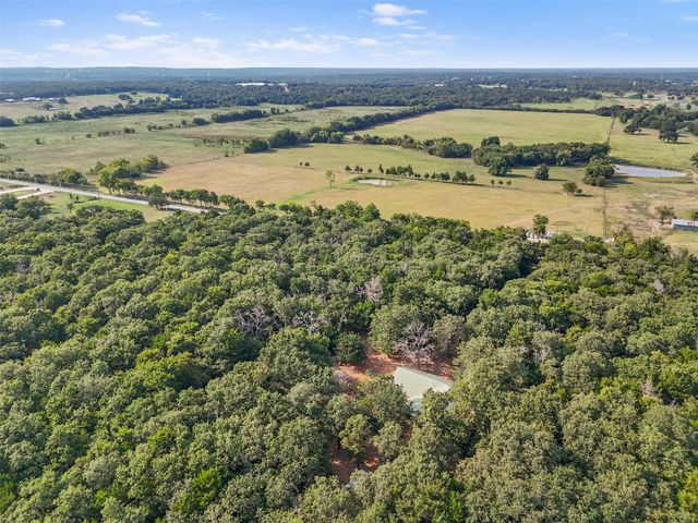 488 County Road 217, Collinsville, TX 76233