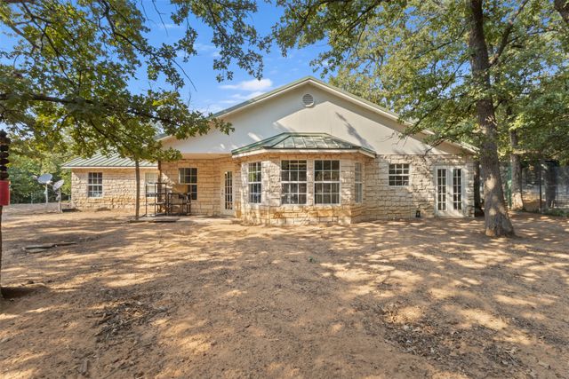 488 County Road 217, Collinsville, TX 76233