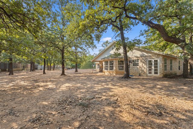 488 County Road 217, Collinsville, TX 76233