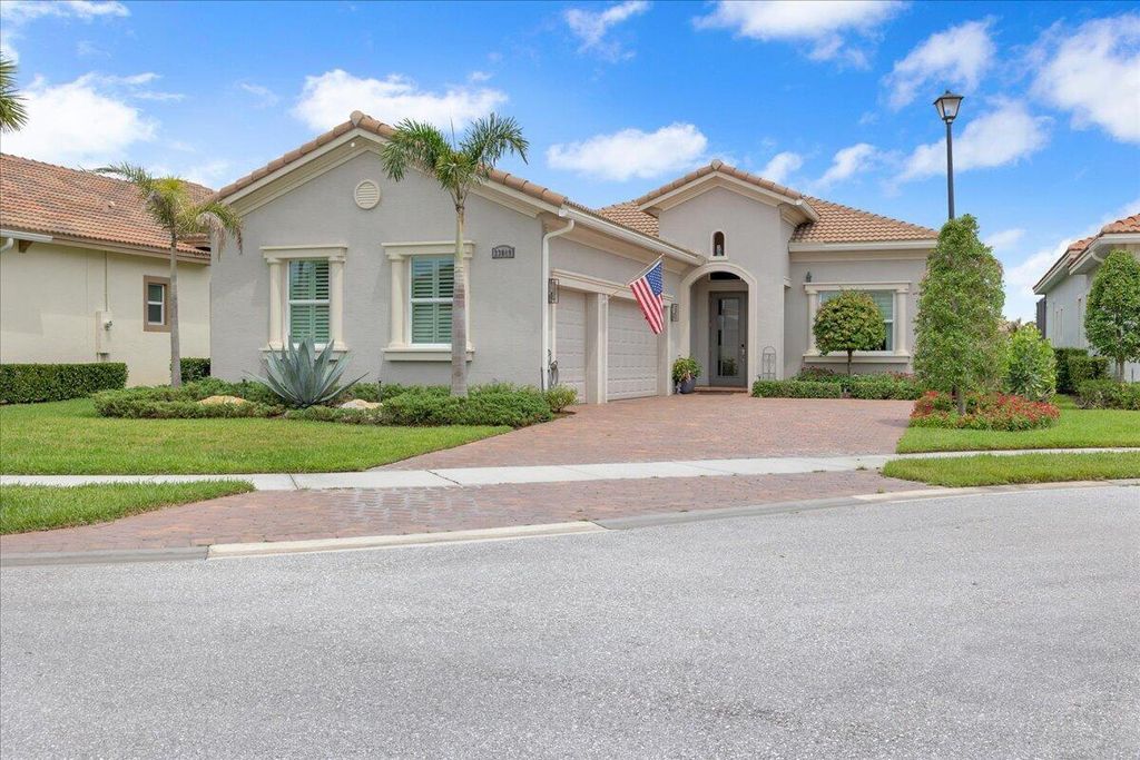 23009 SW Accesi Way, Port St. Lucie, FL 34986