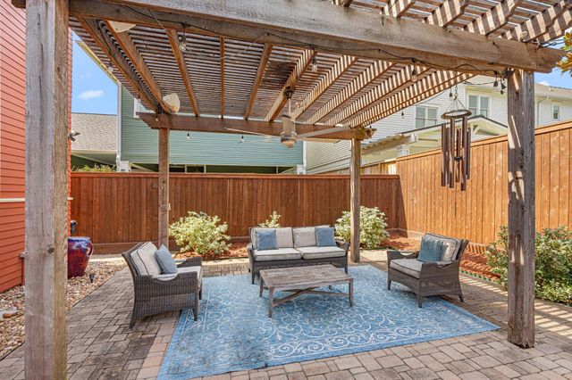 523 Highland Street, Houston, TX 77009