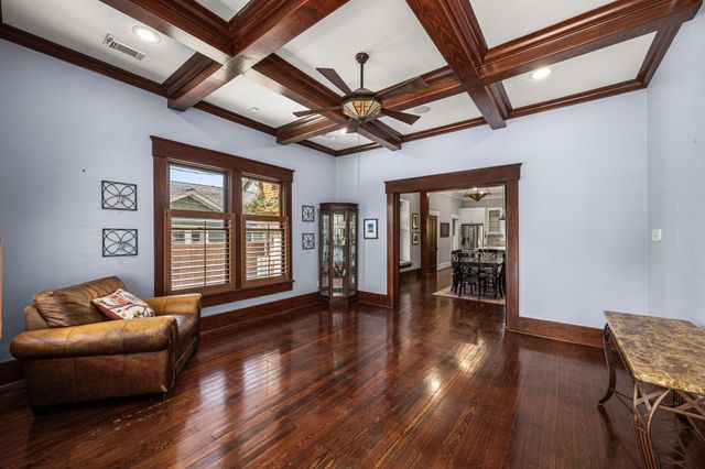 523 Highland Street, Houston, TX 77009