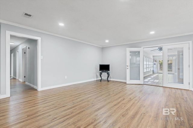 4220 S Spring Valley Drive, Mobile, AL 36693