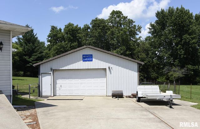 8155 Old Jacksonville Road, Pleasant Plains, IL 62677