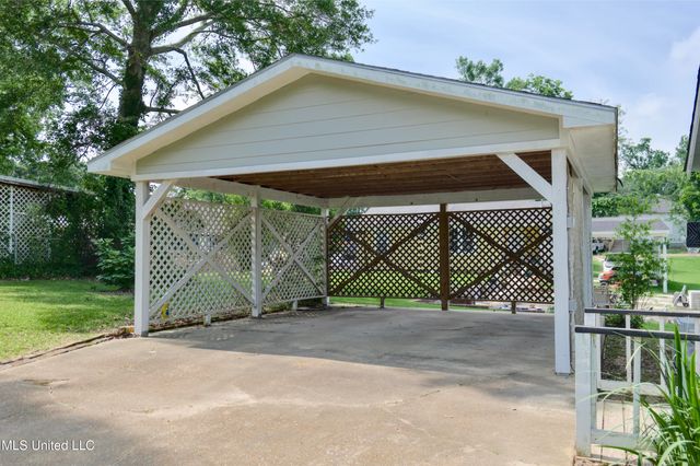 392 Ashburn Street, Natchez, MS 39120