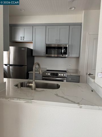 2029 Channing Way 1D, Berkeley, CA 94704