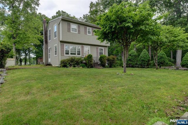 36 Hemlock Avenue, Lincoln Park Borough, NJ 07035