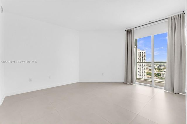 1900 N Bayshore Drive 3216, Miami, FL 33132