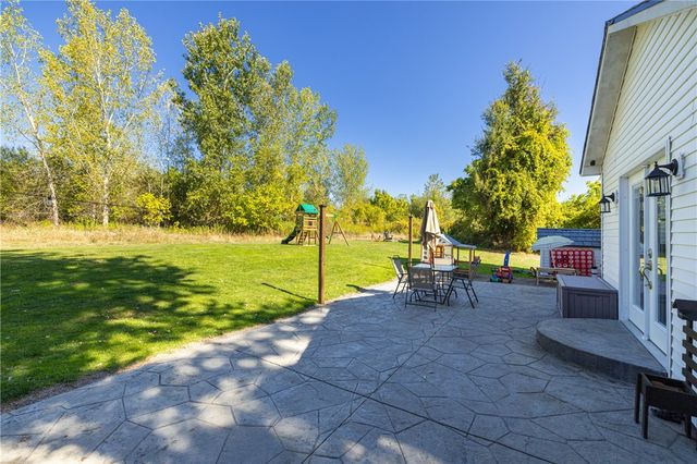 1876 Waterport Road, Carlton, NY 14571