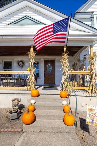 1876 Waterport Road, Carlton, NY 14571