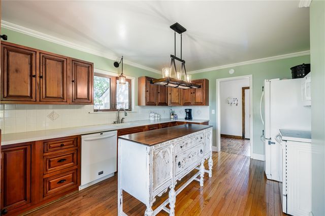 1876 Waterport Road, Carlton, NY 14571